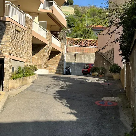 Ampio Zona San Martino 아파트