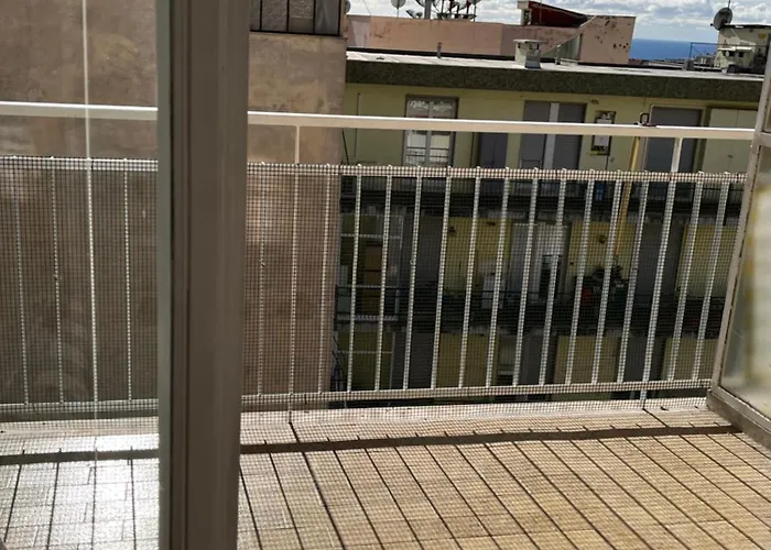 아파트 Ampio Zona San Martino 산레모